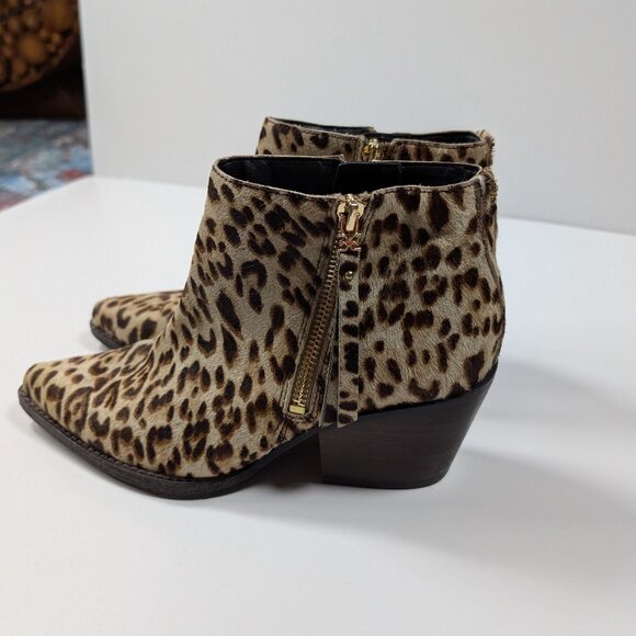 Like NEW Sam Edelman Walden Leopard-Print Cow Hair Booties Size 6 - Picture 4 of 17